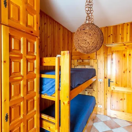 Per Max 4 Persone Casa Dello Sciatore * روكاراسو