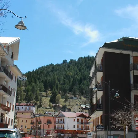 Per Max 4 Persone Casa Dello Sciatore روكاراسو